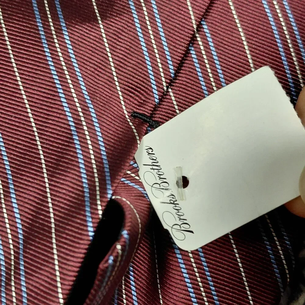 NEW Brooks Brothers Makers Neck Tie Mens Silk Stripes Burgundy Msde In USA